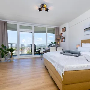 Apartment Primero Top-suite I 22 Stock I Messe Zentrum Kongress, Augsburg